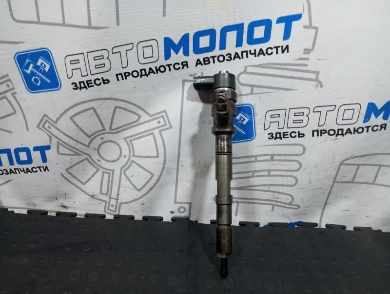 Форсунка дизельная коммон рэйл Hyundai Grand Starex 338004A420 D4CB VGT 174Л.С ЕВРО 4