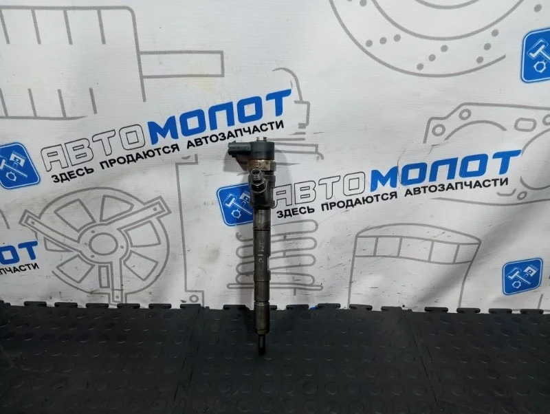 Форсунка дизельная коммон рэйл Hyundai Grand Starex 338004A500 D4CB VGT 174Л.С ЕВРО 4