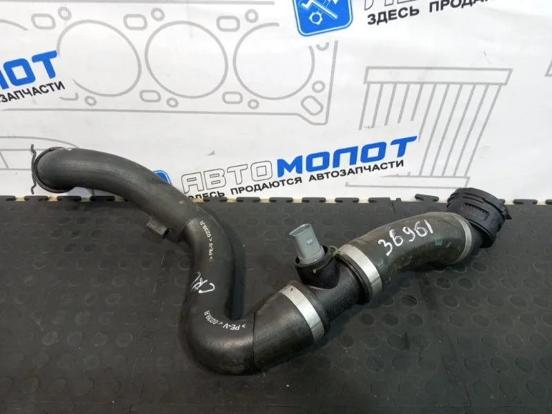 Патрубок системы охлаждения Volkswagen Touаrеg 7P6122051G FL CRC CRCA