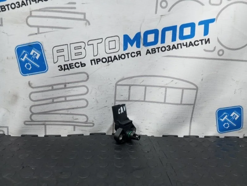 Датчик давления наддува Volkswagen Golf 6 038906051C 5K5 CAV