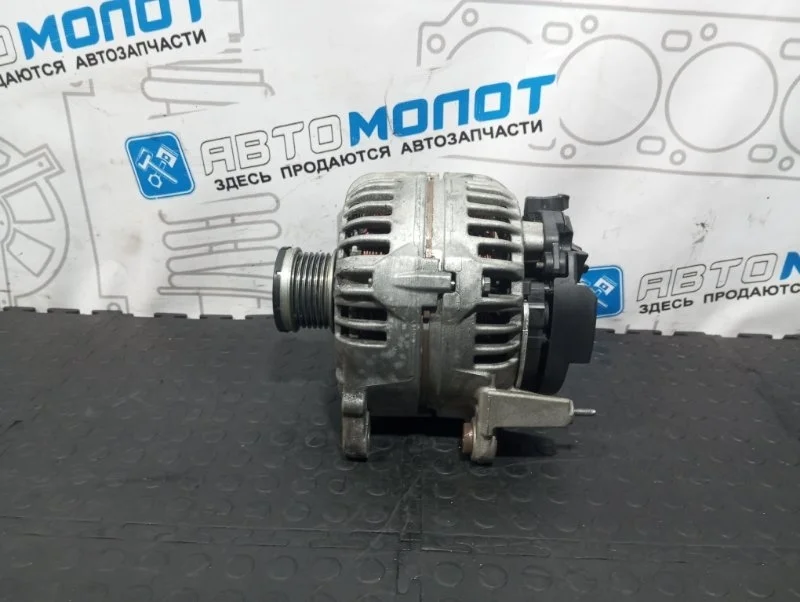 Генератор Volkswagen Golf 6 03C903023A 5K5 CAV