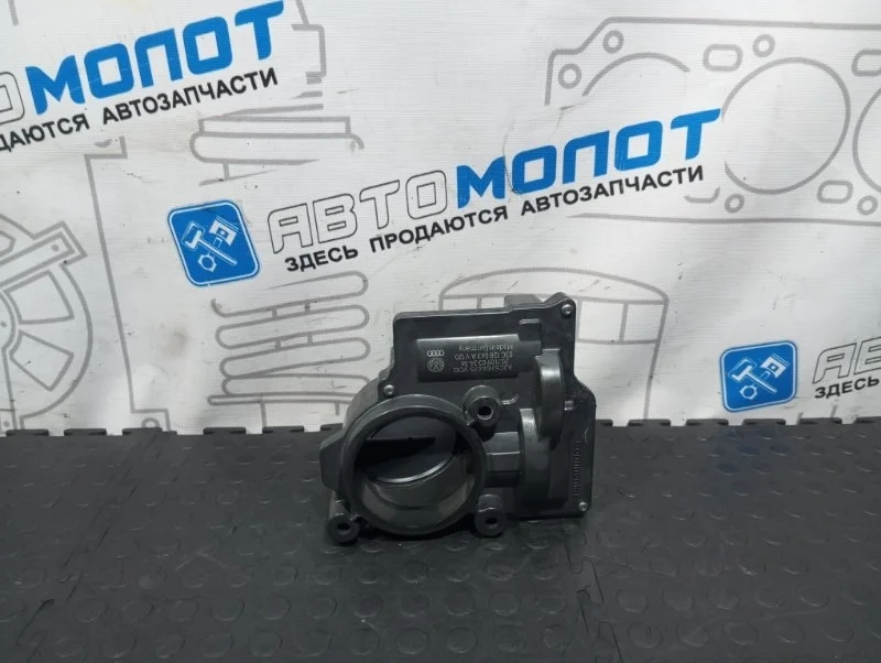 Дроссельная заслонка Volkswagen Golf 6 03C128063A 5K5 CAV
