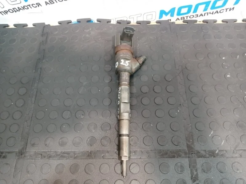 Форсунка дизельная коммон рэйл Hyundai Grand Starex 338004A500 D4CB VGT 174Л.С ЕВРО 4