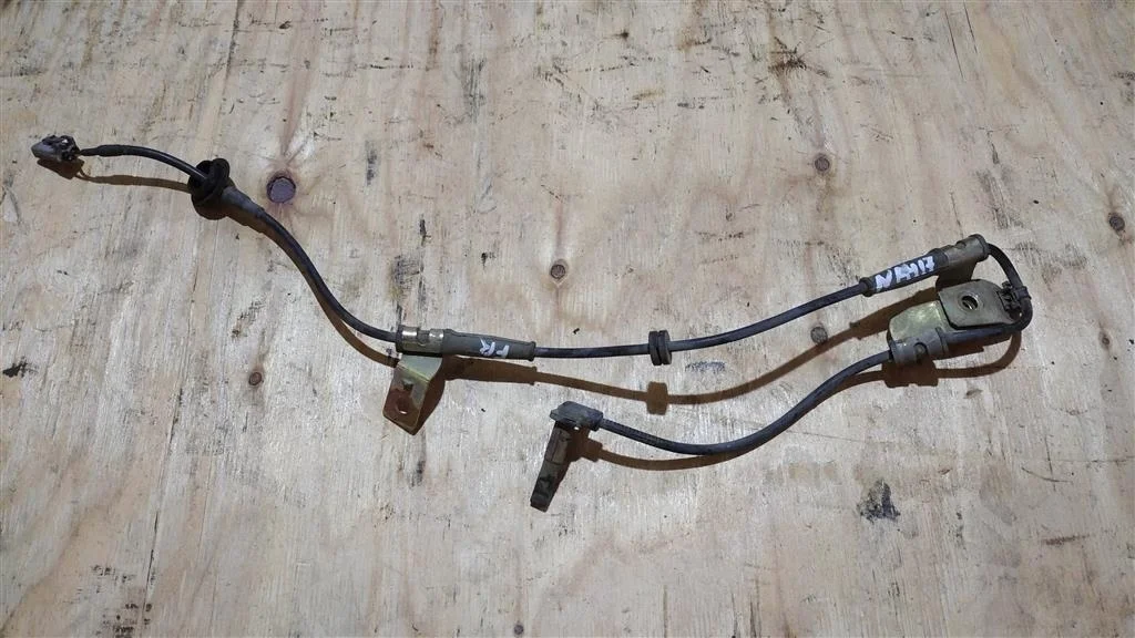 Б.у. датчик abs MITSUBISHI GRANDIS NA4W MITSUBISHI GRANDIS NA4W