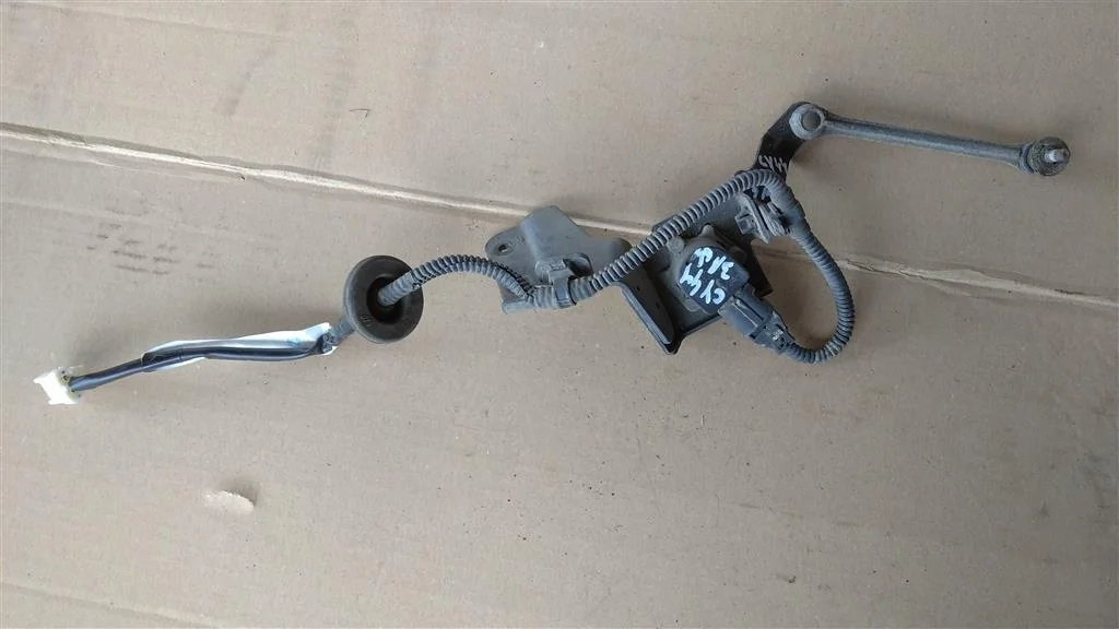 Б.у. датчик дорожного просвета MITSUBISHI LANCER CY4A MITSUBISHI LANCER CY4A