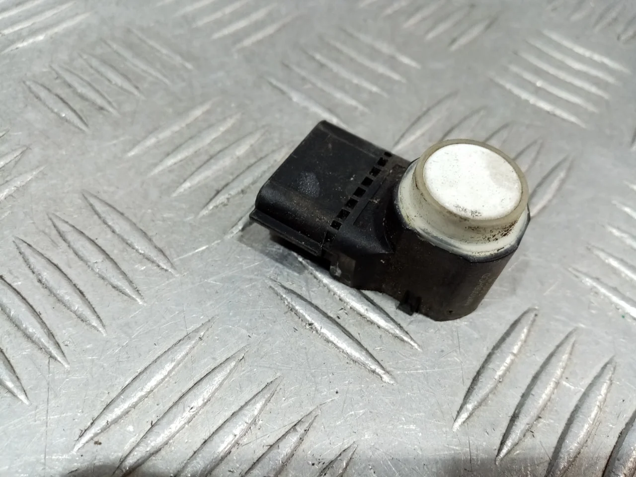 [Б/У] Датчик парковки Hyundai i40 [Код: 00656129 ]