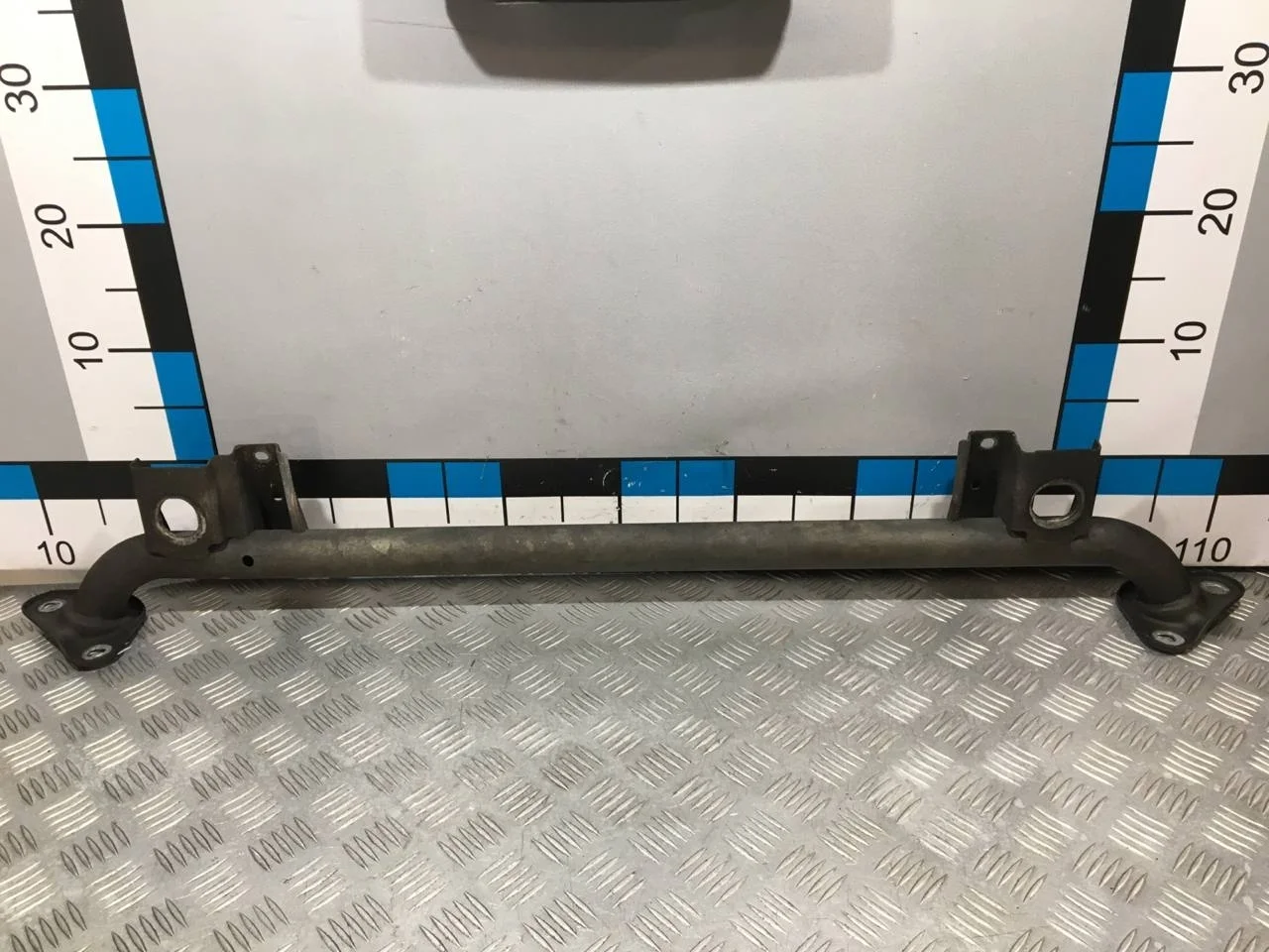 [Б/У] Балка подрадиаторная Mercedes [Код: 00656262 ]