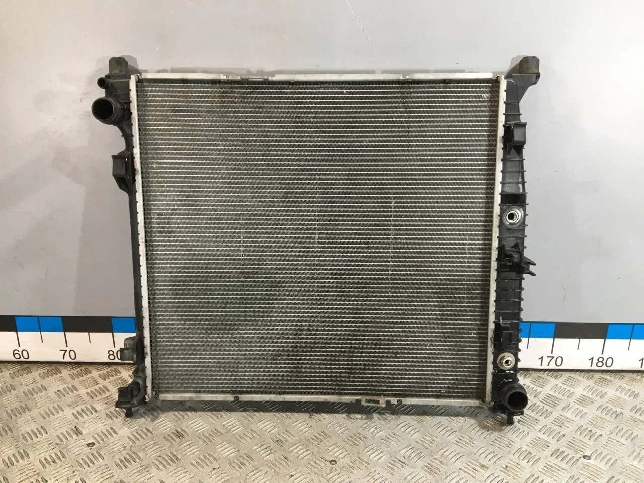 [Б/У] Радиатор основной Mercedes W166 [Код: 00656339 ]