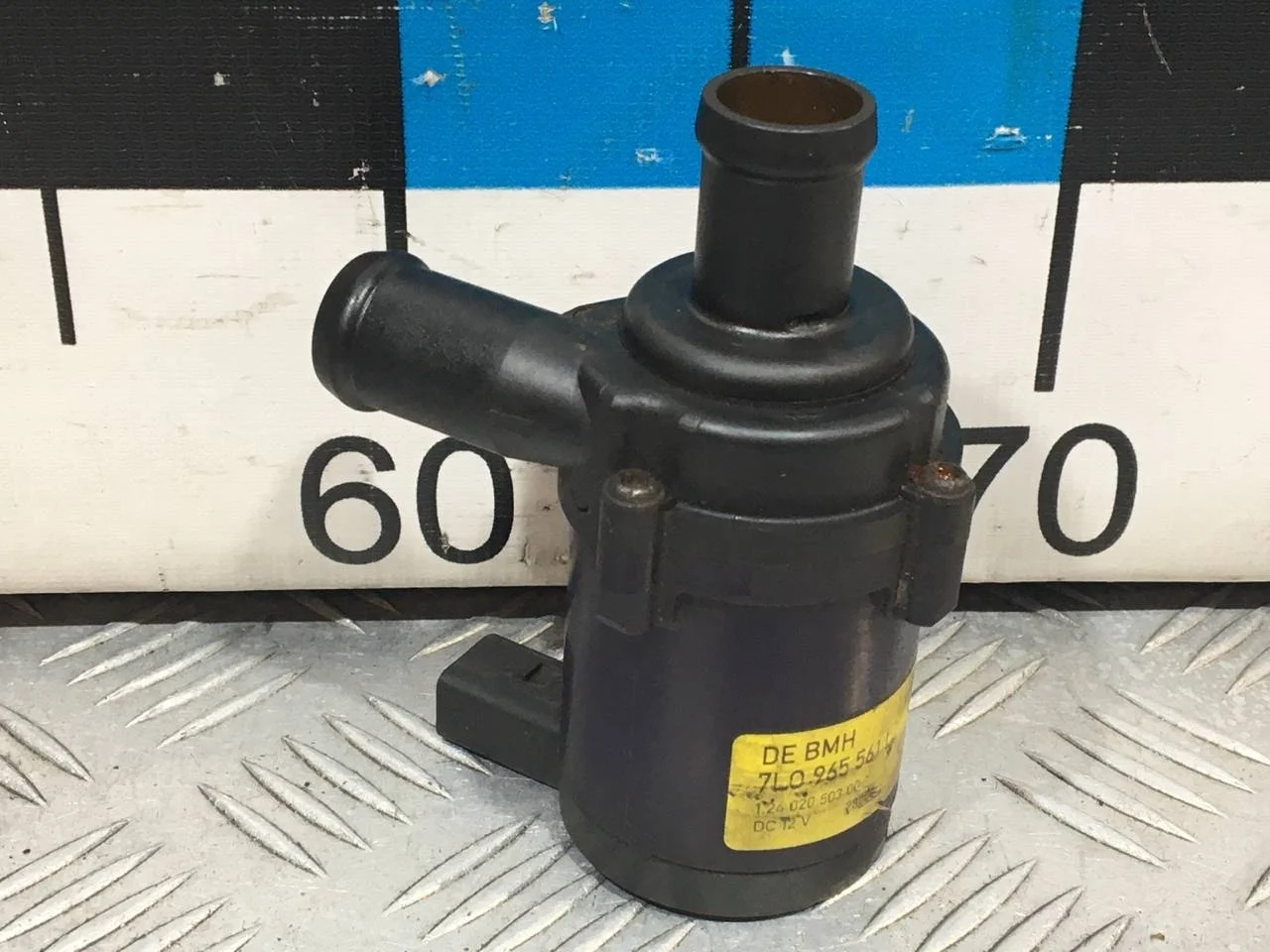 [Б/У] Дополнительный насос ОЖ (помпа) [Код: 00654267 ]