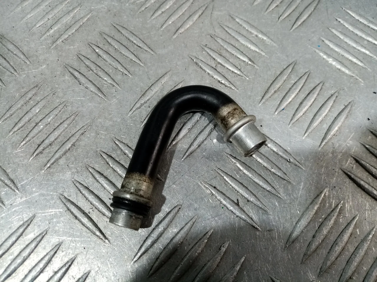 [ЧАСТЬ Б/У] Радиатор (маслоохладитель) АКПП Touareg - Только короткая трубка [ХОРОШЕЕ] [Код: 00655232 ]