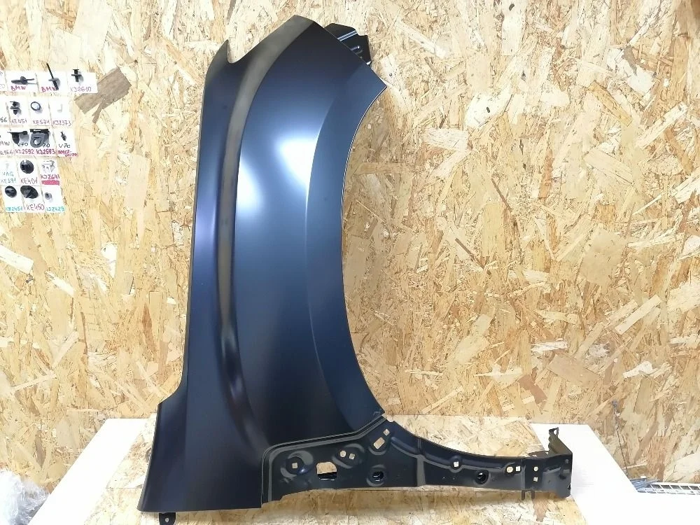 Крыло переднее правое Renault Duster II (2017—2025)