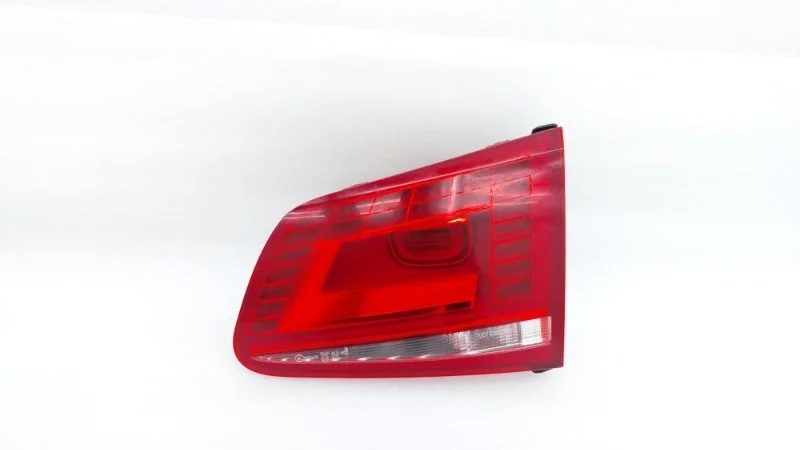 Фонарь Volkswagen Touareg 2014 NF