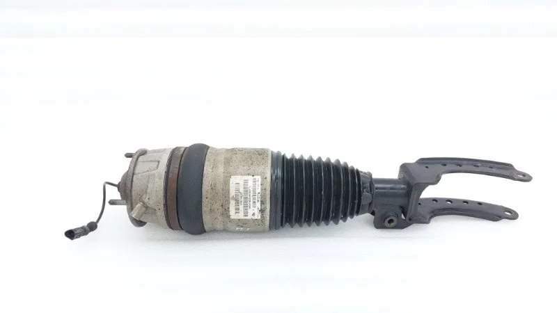 Пневмоамортизатор подвески Volkswagen Touareg 2014 NF