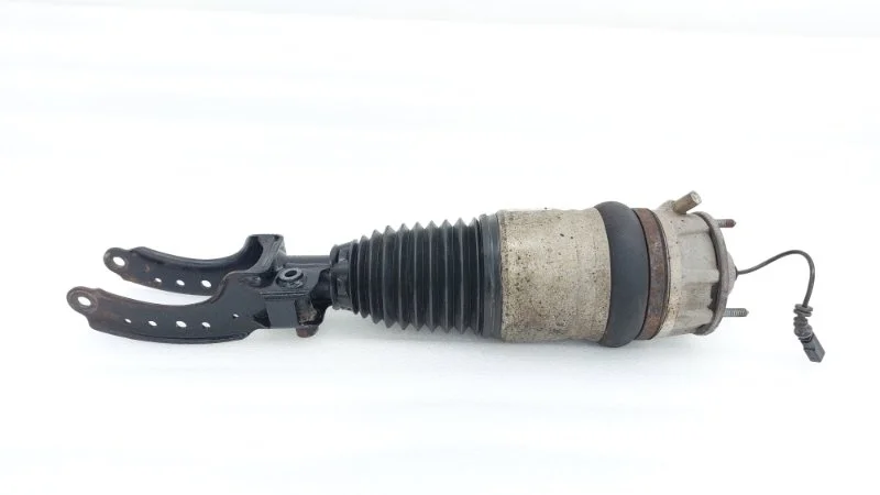 Пневмоамортизатор подвески Volkswagen Touareg 2014 NF