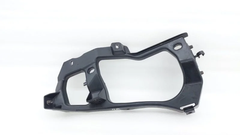 Кронштейн фары Volkswagen Touareg 2014 NF