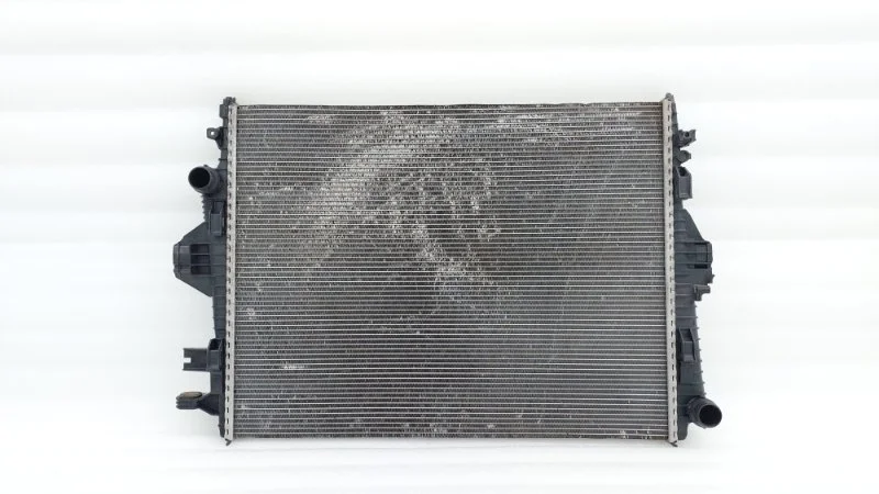 Радиатор системы охлаждения Volkswagen Touareg 2014 NF