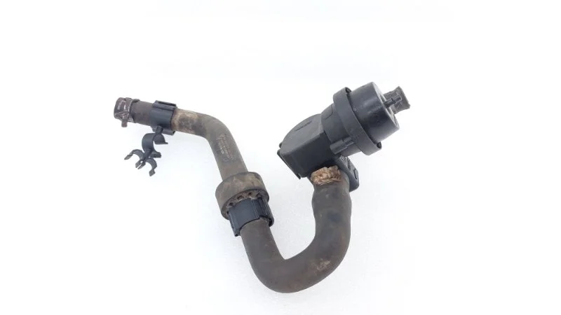 Патрубок системы охлаждения Volkswagen Touareg 2014 NF