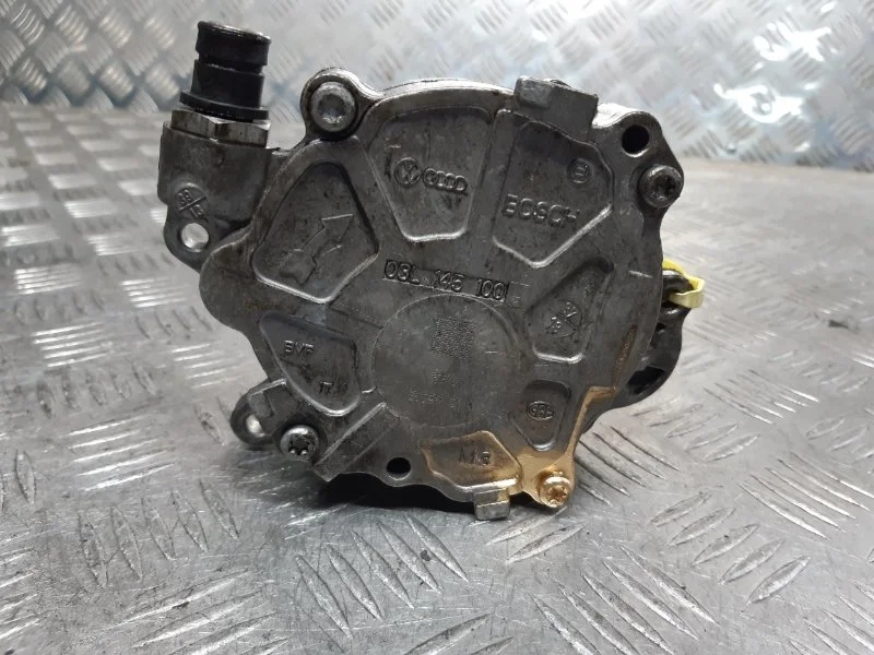 Вакуумный насос Volkswagen Passat B7