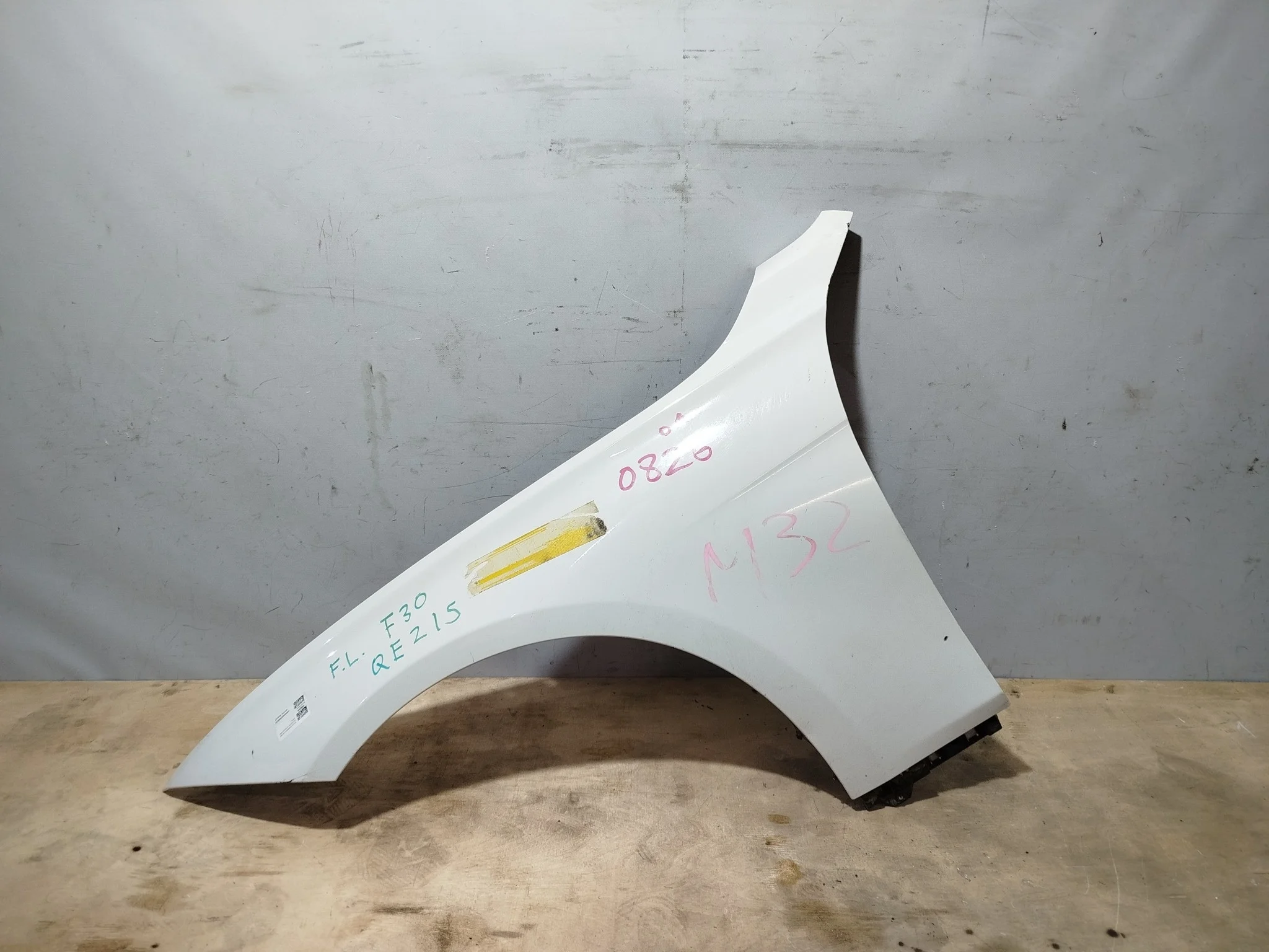 КРЫЛО BMW 3-SERIES F30 F31 41007438439 ПЕРЕДНЕЕ ЛЕВОЕ белый, 300 QE215