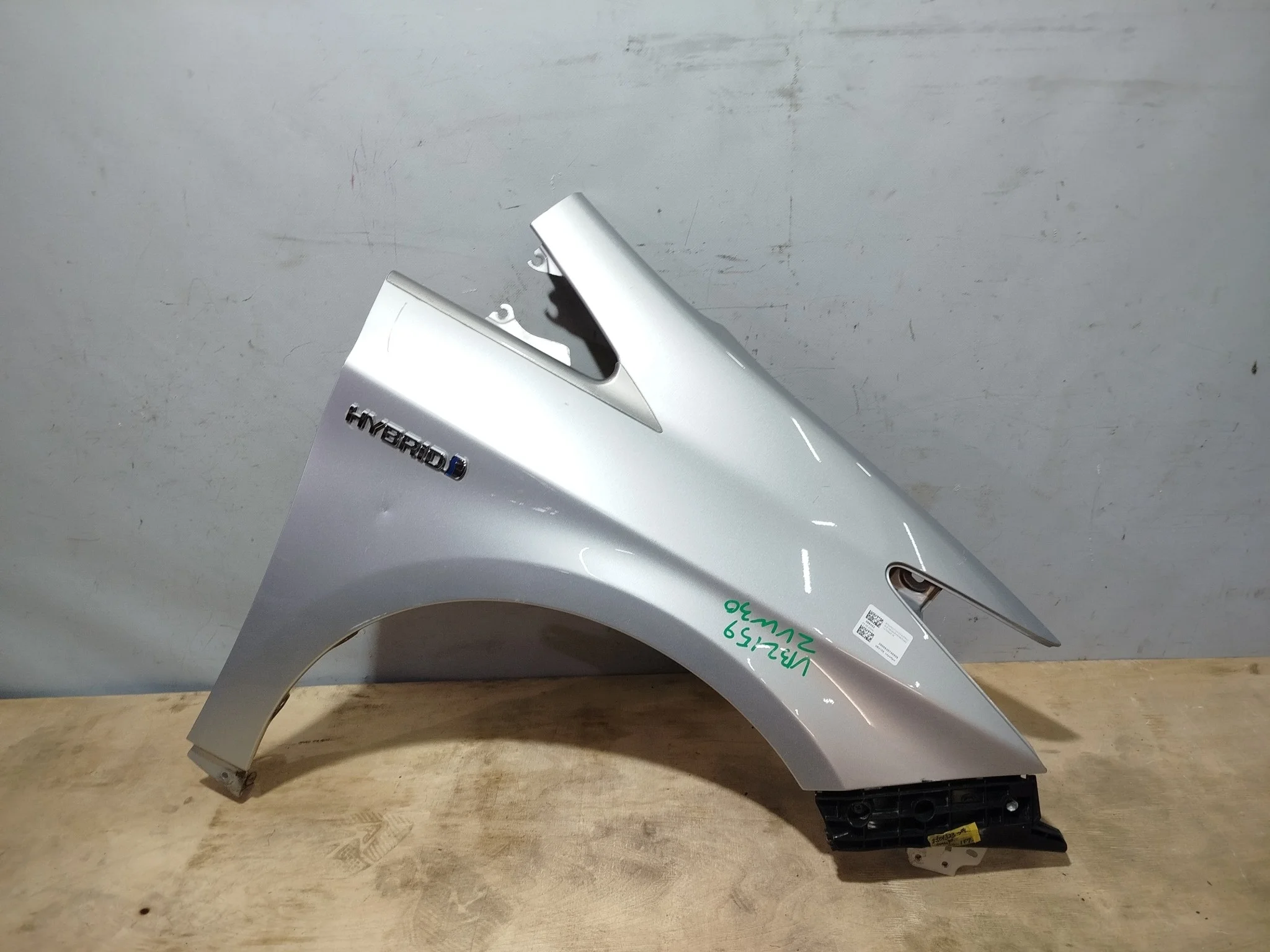 КРЫЛО TOYOTA 5380147050 ПЕРЕД ПРАВО серебро, 1F7 VB2159