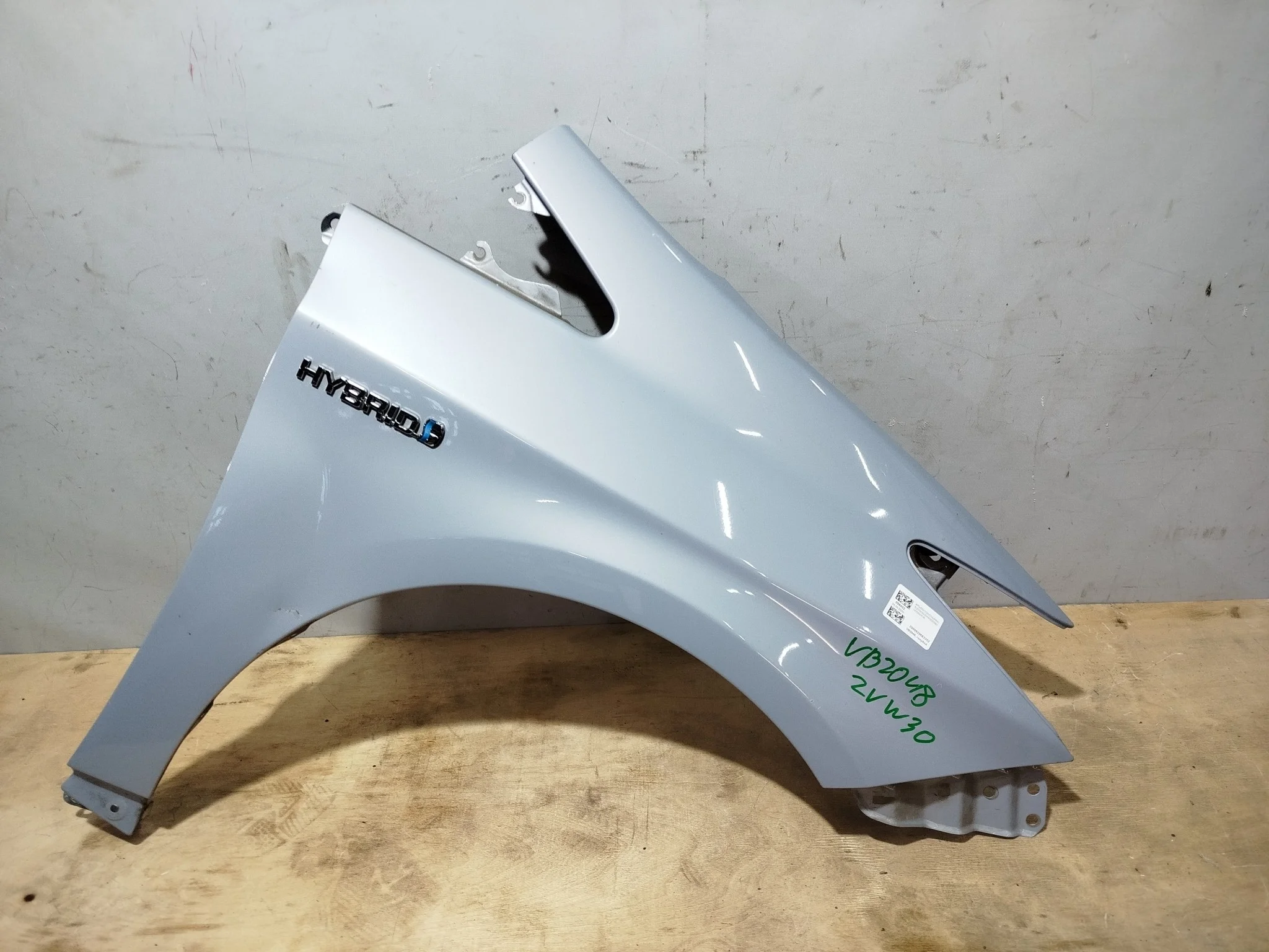 КРЫЛО TOYOTA 5380147050 ПЕРЕД ПРАВО голубой, 8V0 VB2048