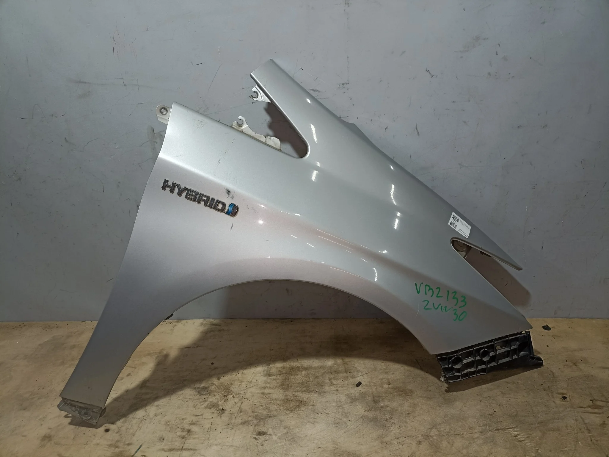 КРЫЛО TOYOTA 5380147050 ПЕРЕД ПРАВО серебро, 1F7 VB2133