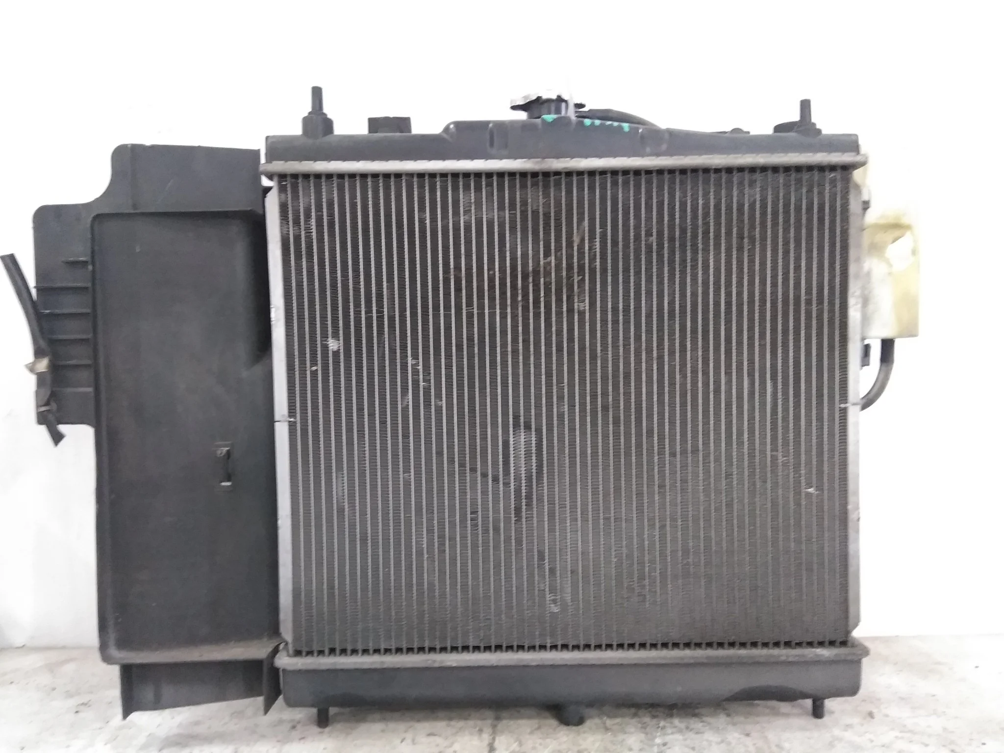 РАДИАТОР ДВИГАТЕЛЯ NISSAN 214603U500 VB514