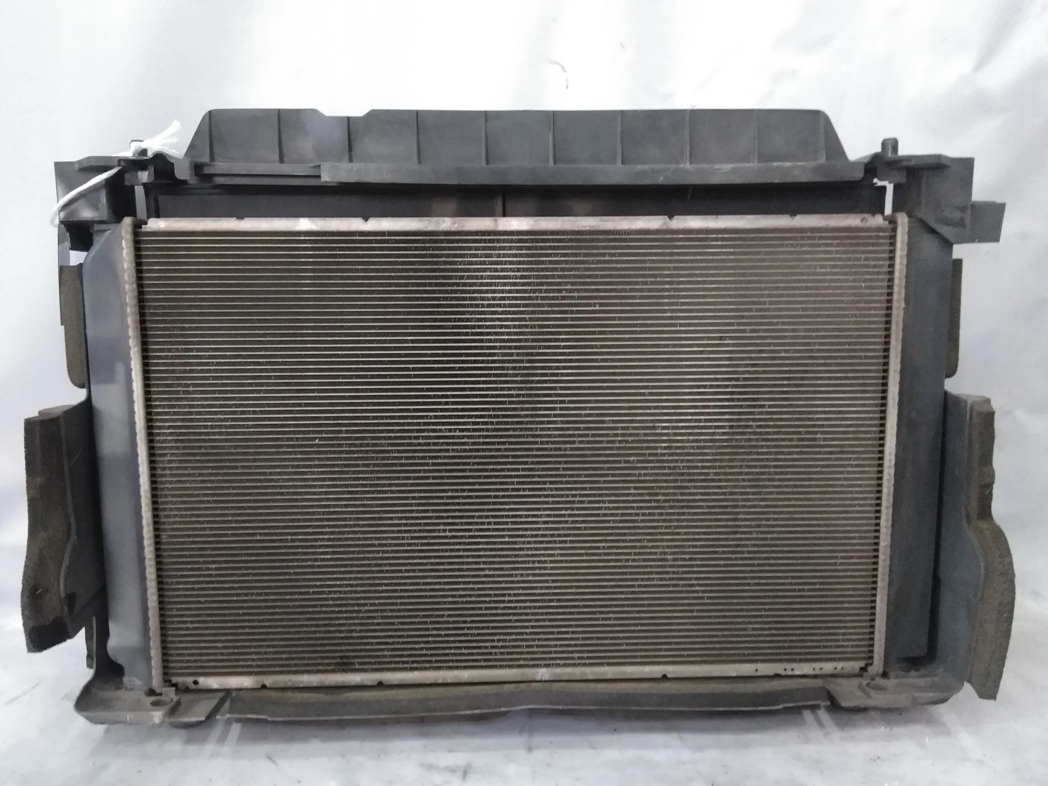 РАДИАТОР ДВИГАТЕЛЯ TOYOTA 1640028560 VB1338