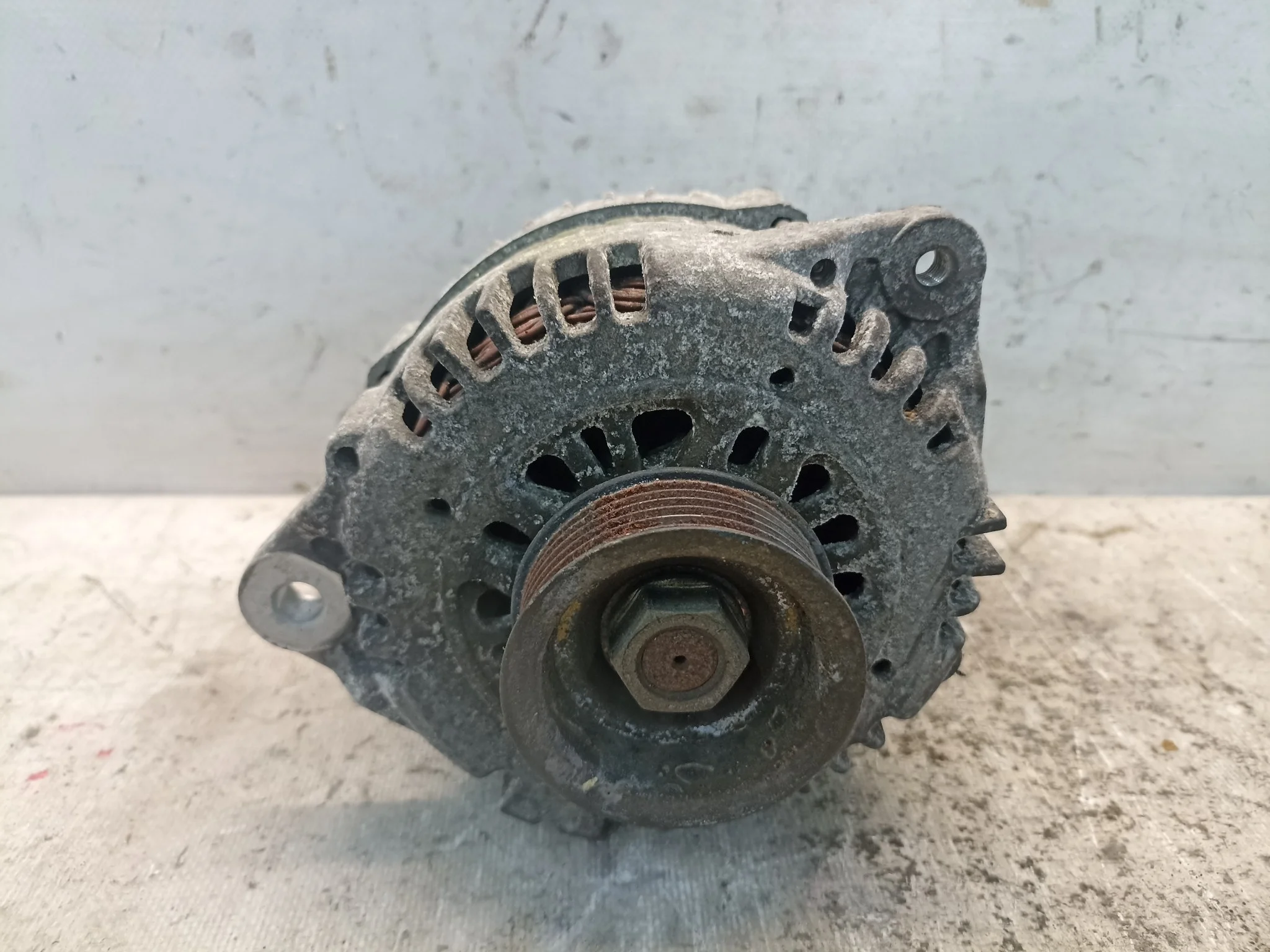 ГЕНЕРАТОР NISSAN INFINITI 231000L700 S4037Z