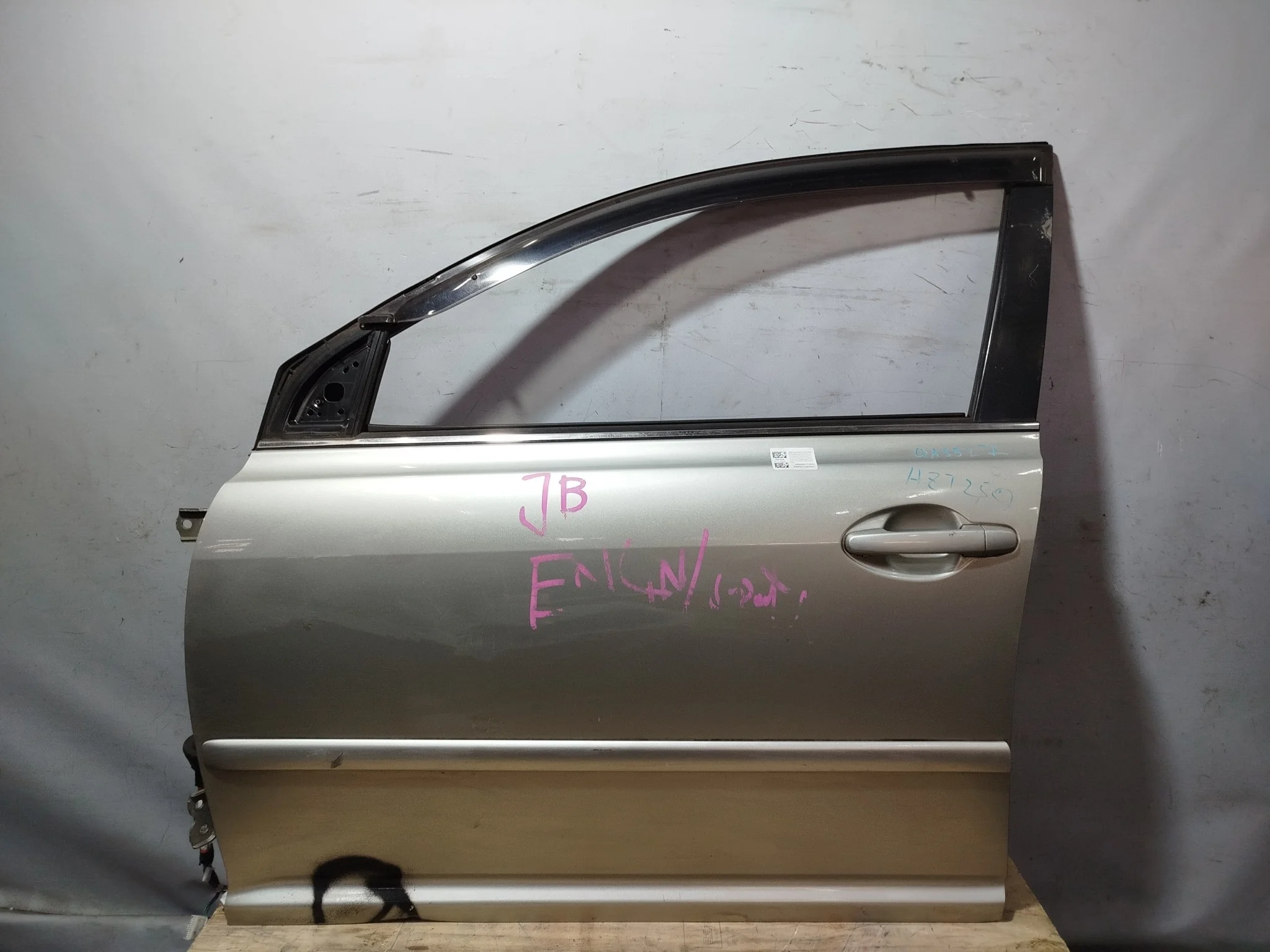 ДВЕРЬ TOYOTA 6700205050 ПЕРЕД ЛЕВО серебро, 1C0 QA5527