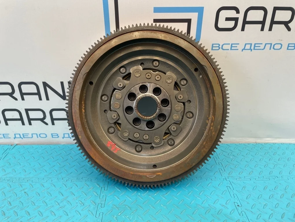 Маховик Volkswagen Tiguan 2010 06J105266R 5N1 CCZC 2.0