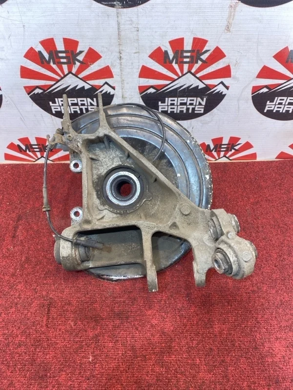 Цапфа Land Rover Range Rover Vogue LR038551 L405 448DT, задняя левая