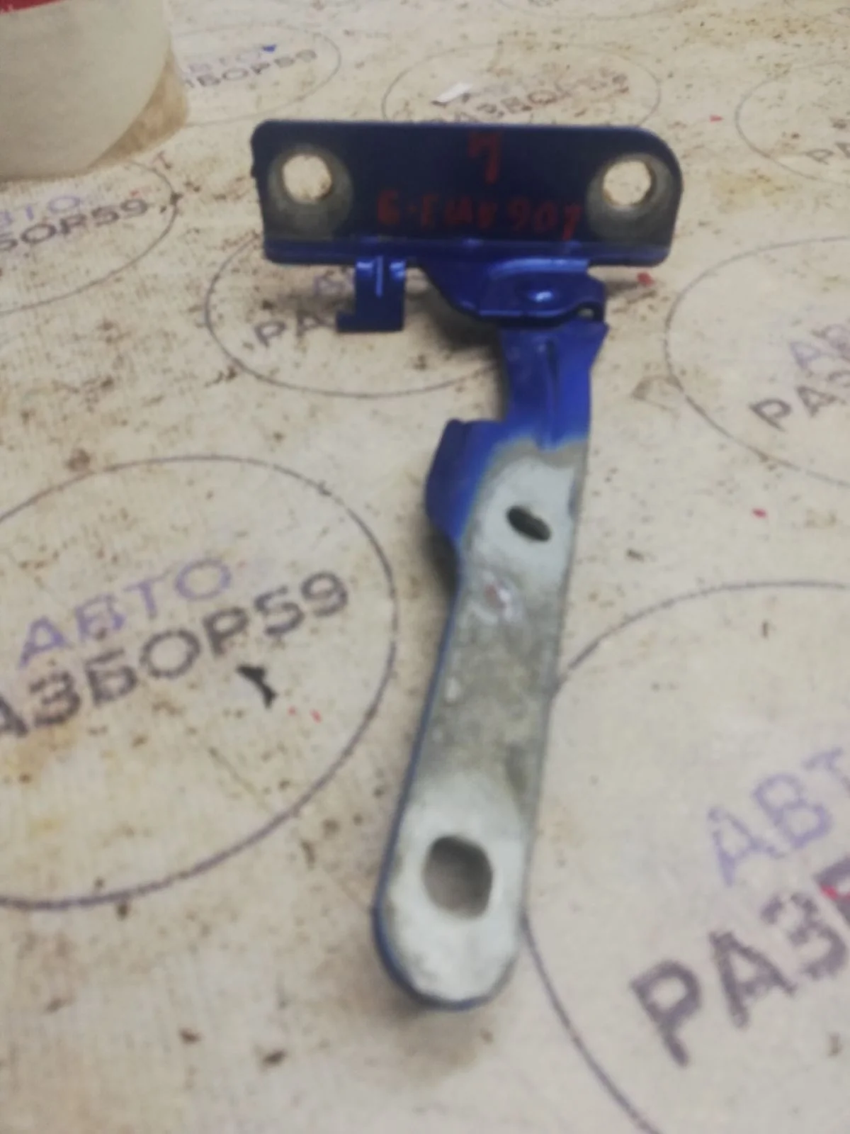 Петля капота левая Renault Logan I (2004—2009)