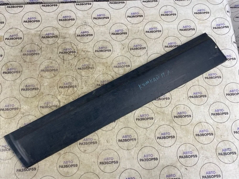 Молдинг двери передней левой Nissan Qashqai I (2006—2010)