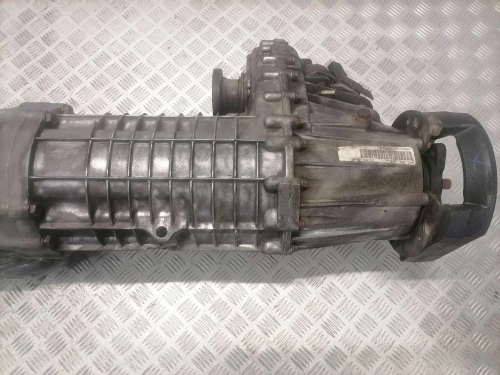 В наличии: Раздаточная коробка Volkswagen Touareg