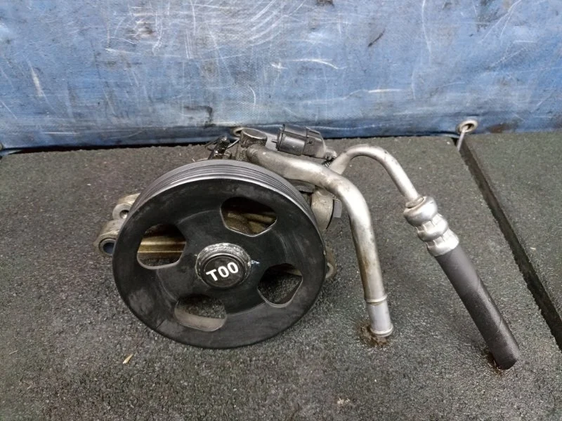 Насос ГУР Kia Cerato 2 2011 571001M000 TD 1.6 G4FC