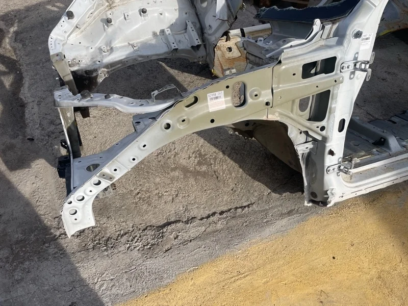 Лонжерон Mitsubishi Pajero sport 2019 5220K635 KS1W 4N15, левый