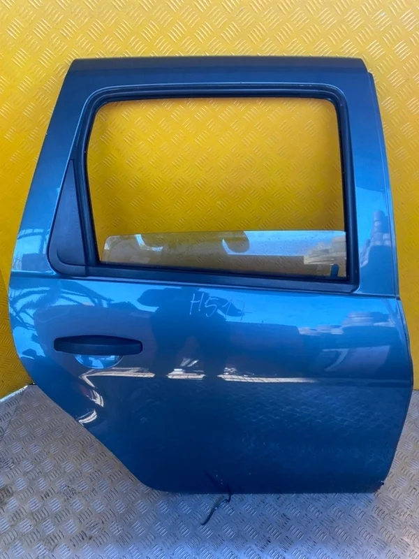 Стеклоподъемник задний правый Dacia Duster 2010-2017 2014 8200733830 1.5 D K9K858