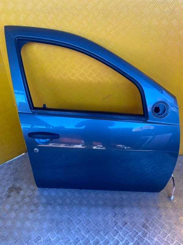 Стеклоподъемник электр. передний правый Dacia Duster 2010-2017 2014 8200733828 1.5 D K9K858