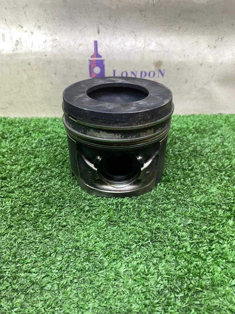 Поршень BMW 320d E90