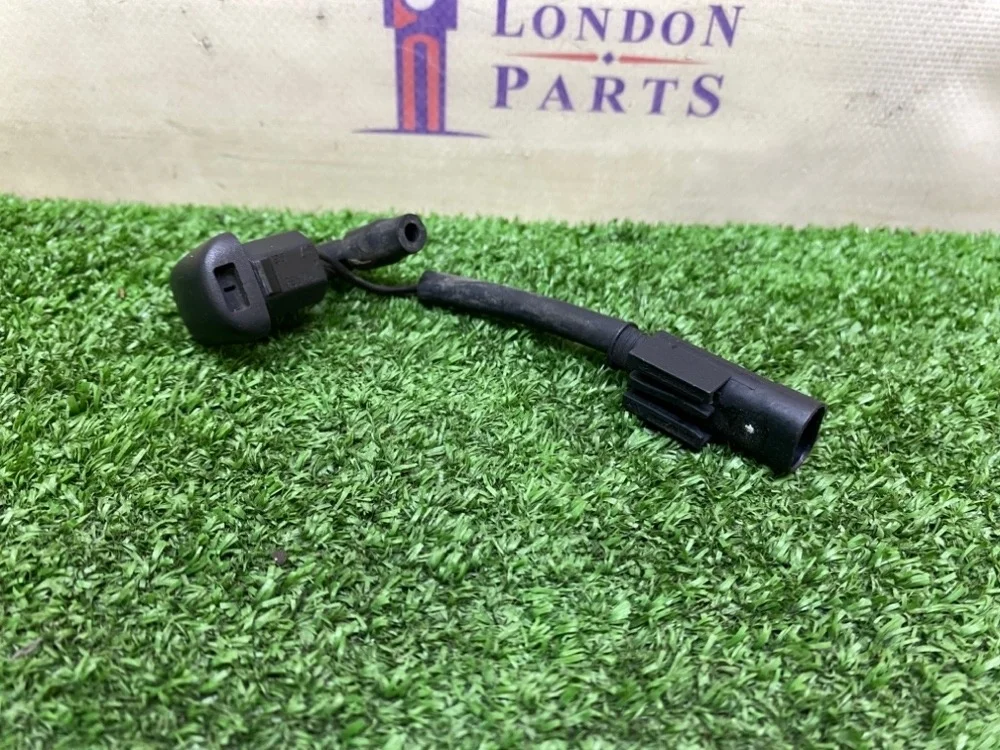 Форсунка омывателя BMW E60