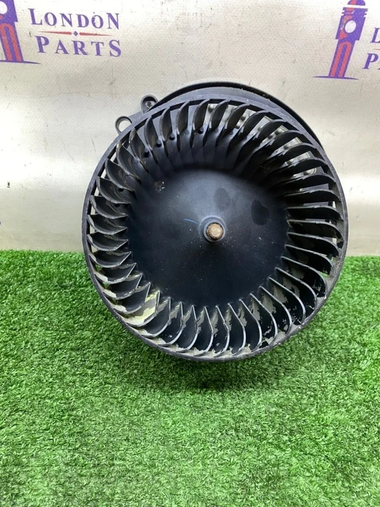 Моторчик печки BMW GT F34