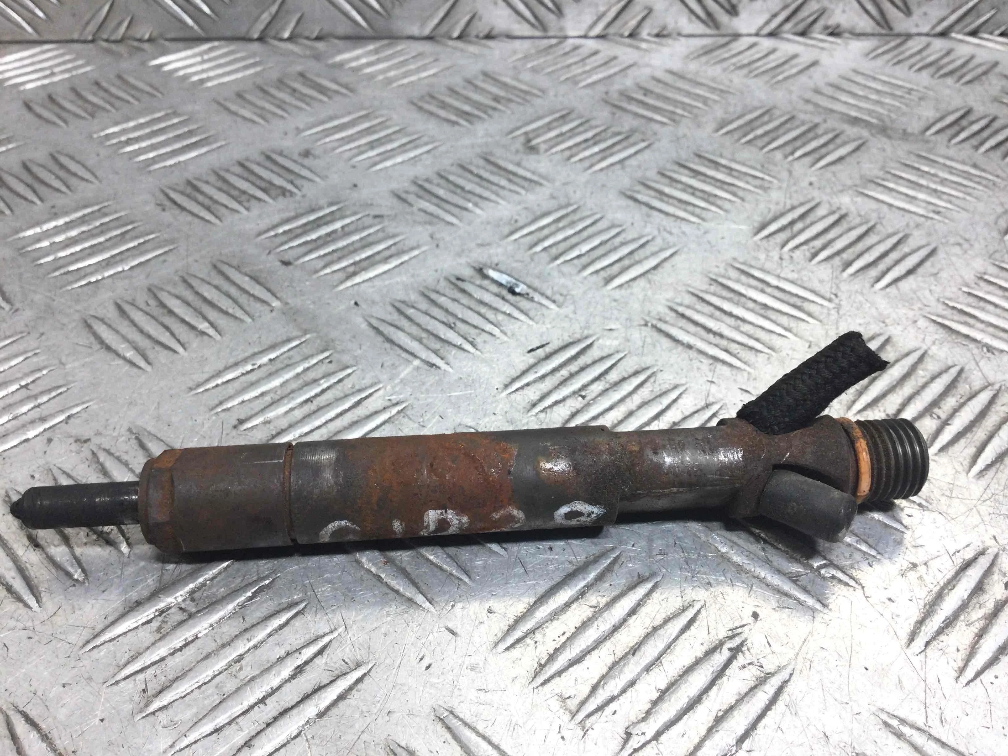 Форсунка Ford Focus 1 поколение [рестайлинг] (2001-2005) дизель 1.8 TDDi Механика Универсал