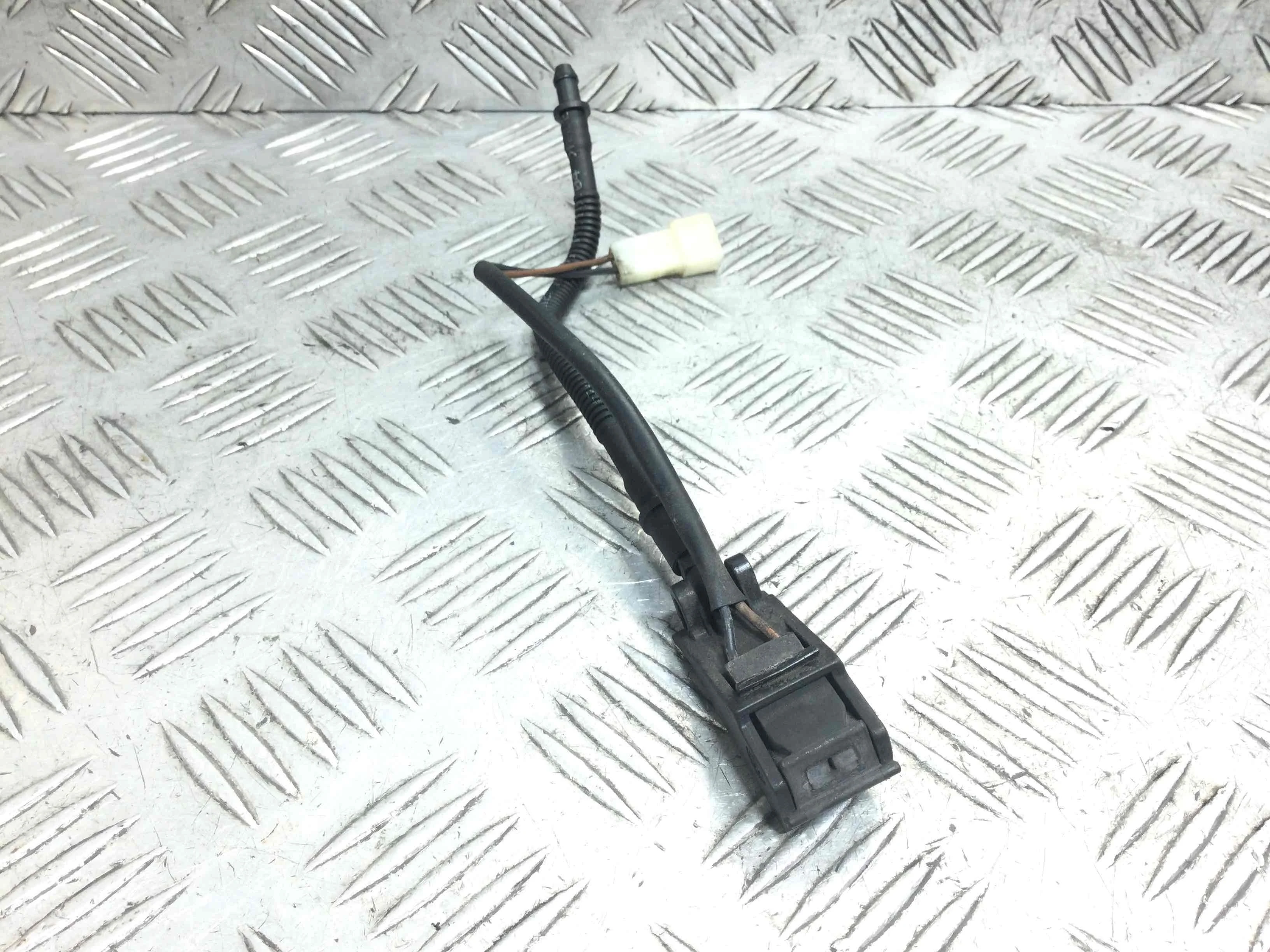 Форсунка омывателя Volkswagen Touareg 1 поколение 2002-2007 дизель 2.5 TDI Автомат Внедорожник