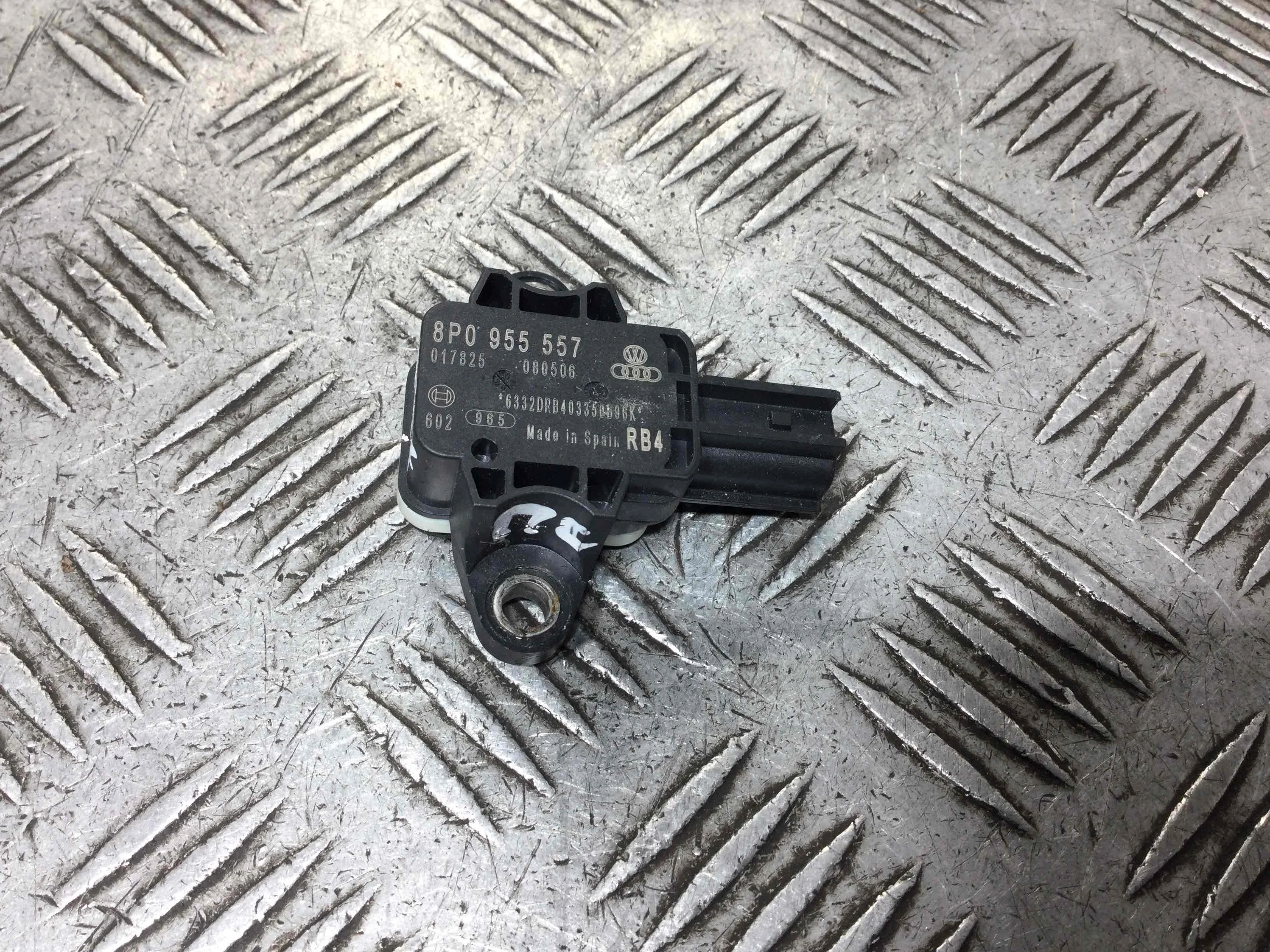 Датчик удара Audi A3 8P/8PA [рестайлинг] (2004-2008) бензин 2.0 FSI Механика Х/б