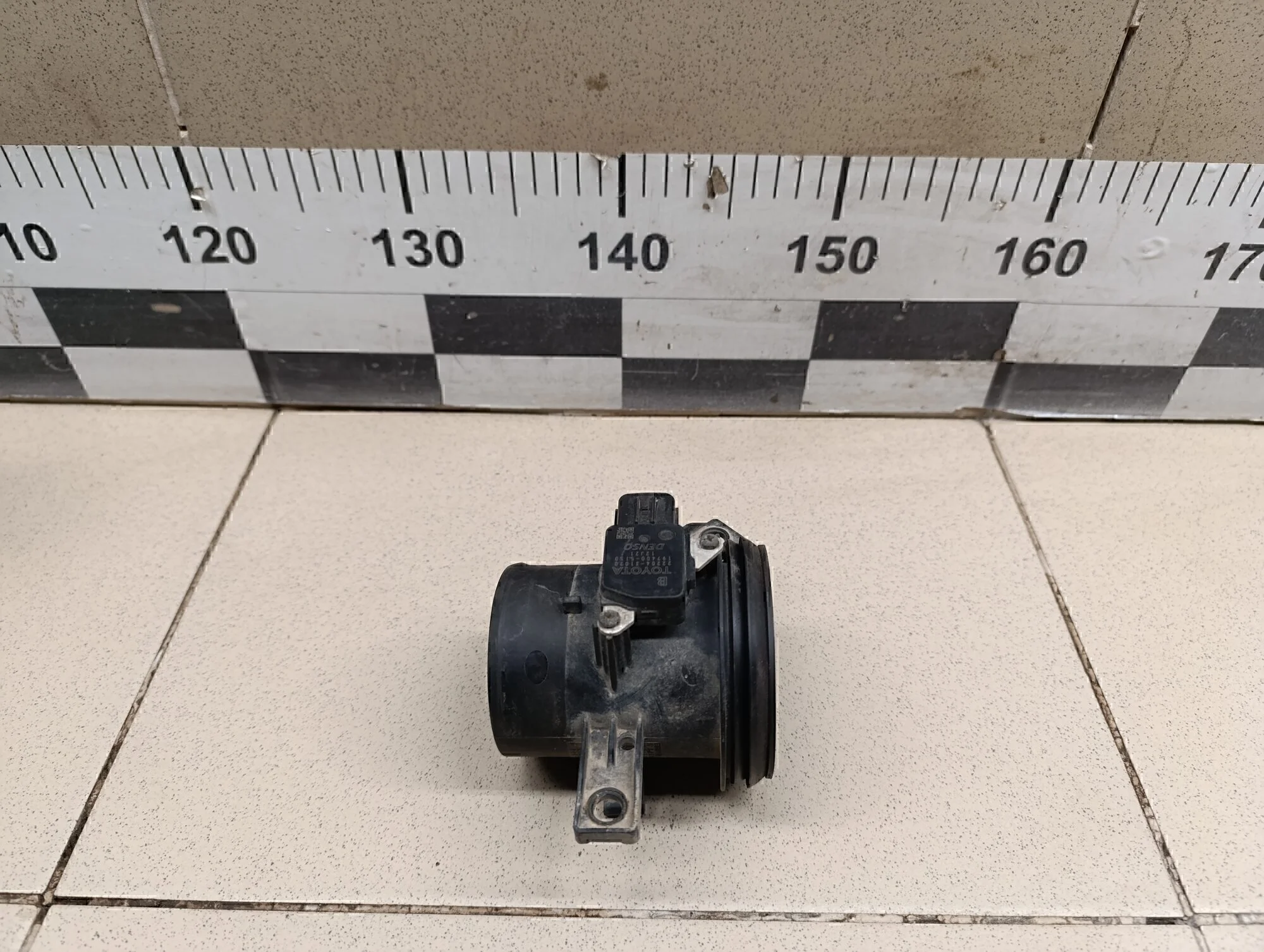 Расходомер воздуха (массметр) Camry XV40 2006-2011