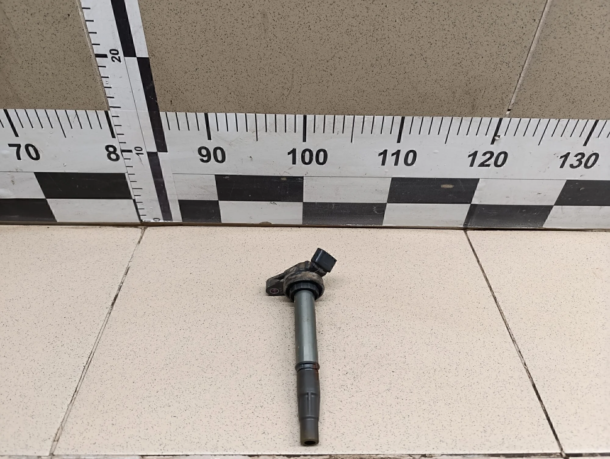 Катушка зажигания Corolla E15 2006-2013