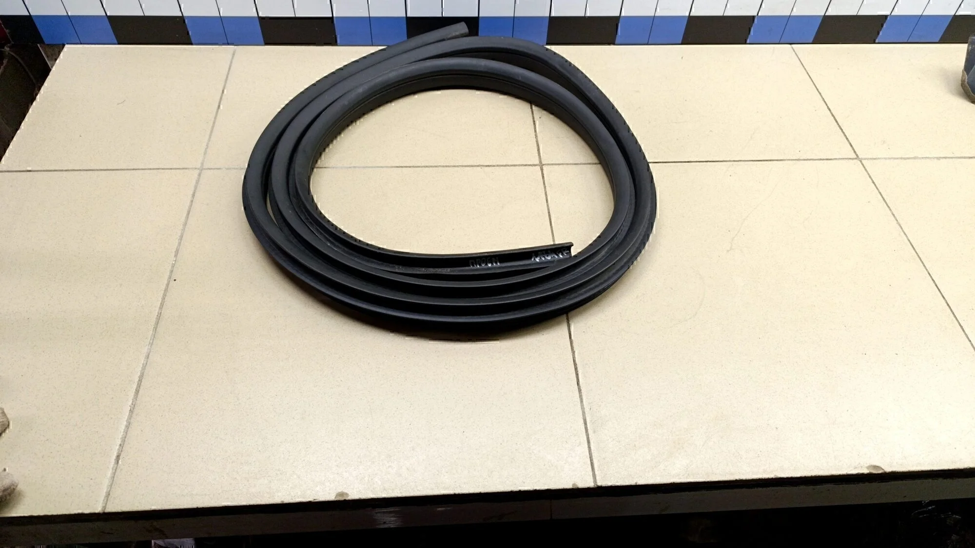 Уплотнитель двери Focus III 2011>