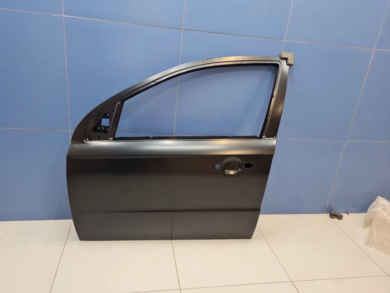 Дверь левая передняя для Chevrolet Aveo T255 2008-2012