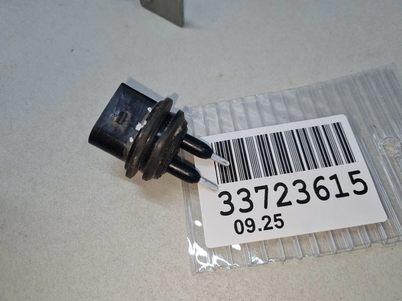 Датчик уровня в бачок омывателя для Audi A8 S8 4N 2018-